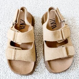 Zara Toddler Suede Leather Buckled Sandals in Beige